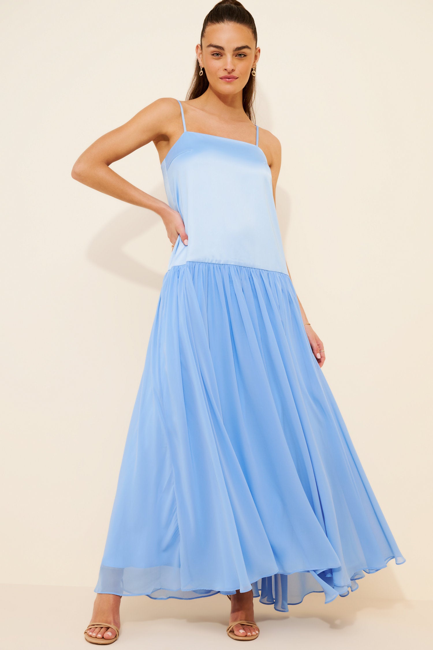 Flowy Chiffon A-Line Square Neck Sleeveless Open Back Maxi Evening Dresses