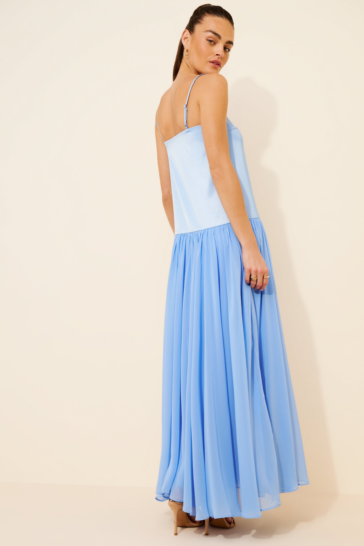 Flowy Chiffon A-Line Square Neck Sleeveless Open Back Maxi Evening Dresses