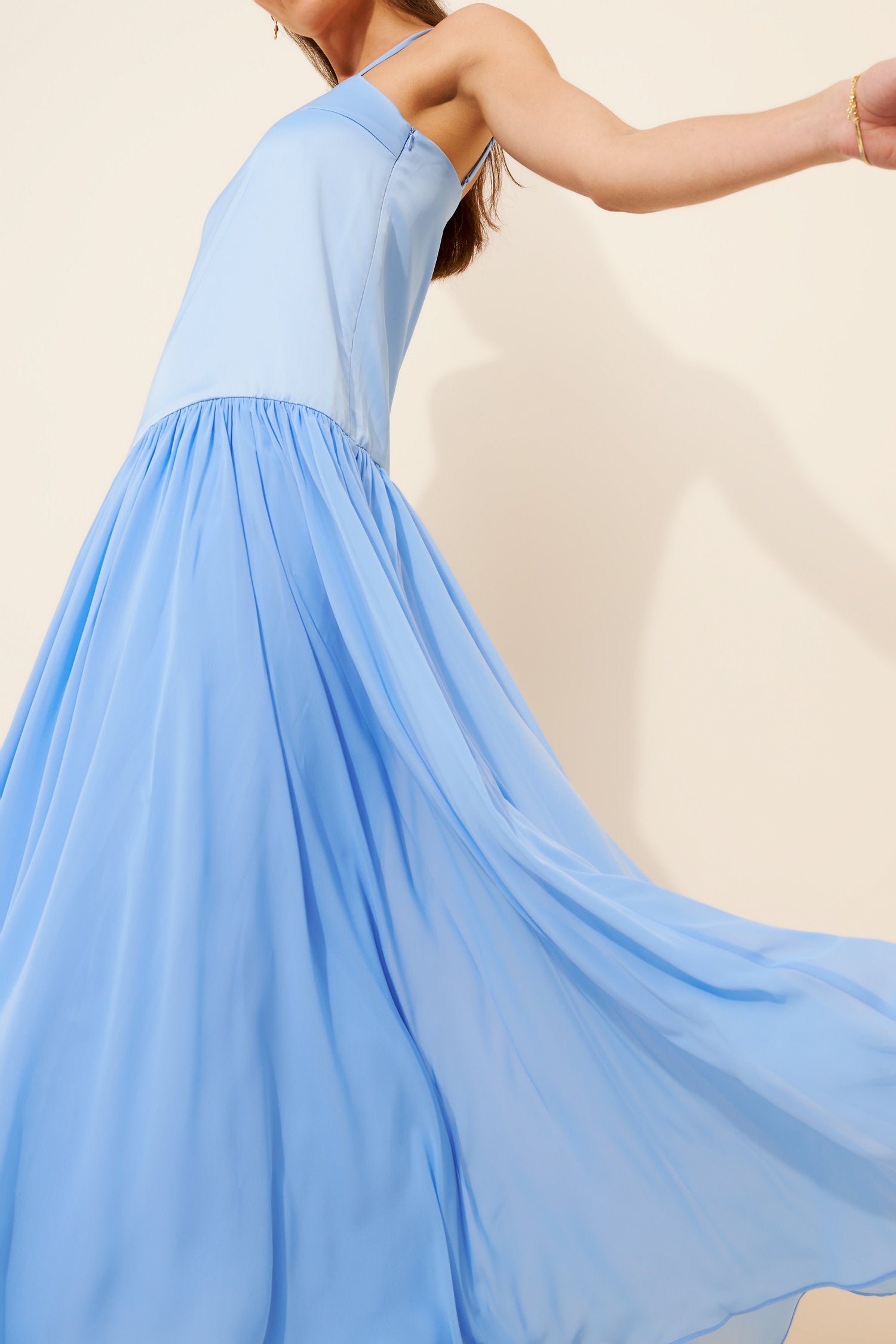 Flowy Chiffon A-Line Square Neck Sleeveless Open Back Maxi Evening Dresses