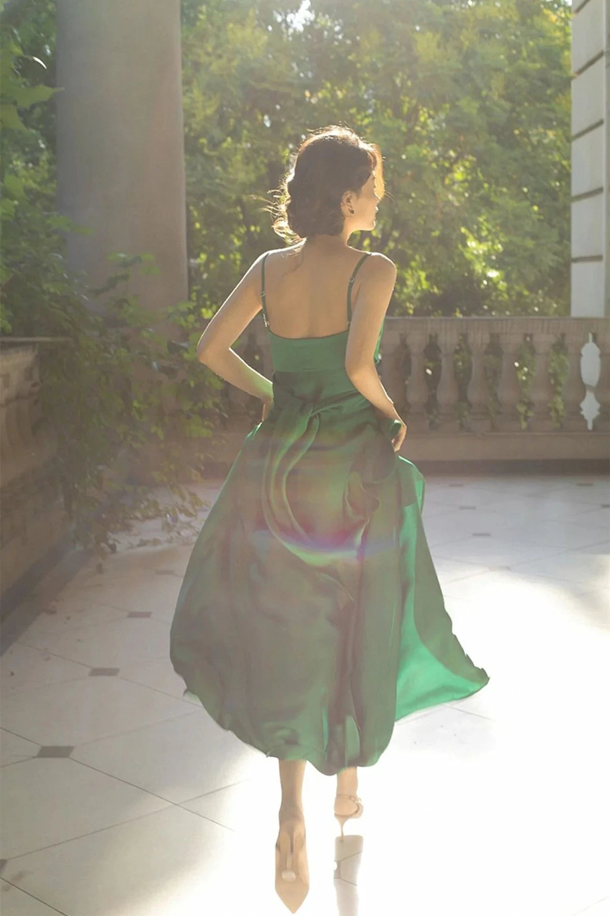 Flowy Satin A-Line V-Neck Sleeveless Spaghetti Strap Open Back Floor-Length Ruffled Evening Dresses