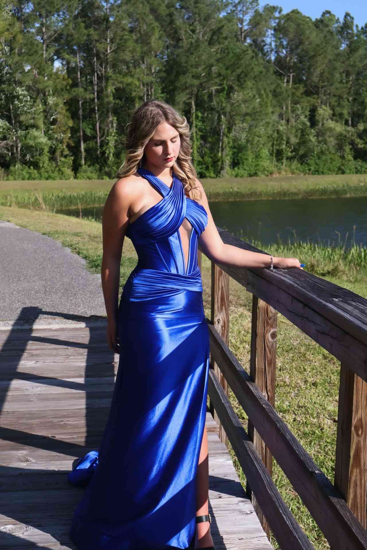 Form-Fitting Halter-Neck Sleeveless Cross-Back Slit Satin Evening Dress
