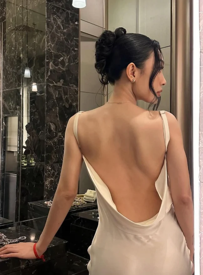 Form-fitting slip cowl neck spaghetti strap open-back floor-length evening dress