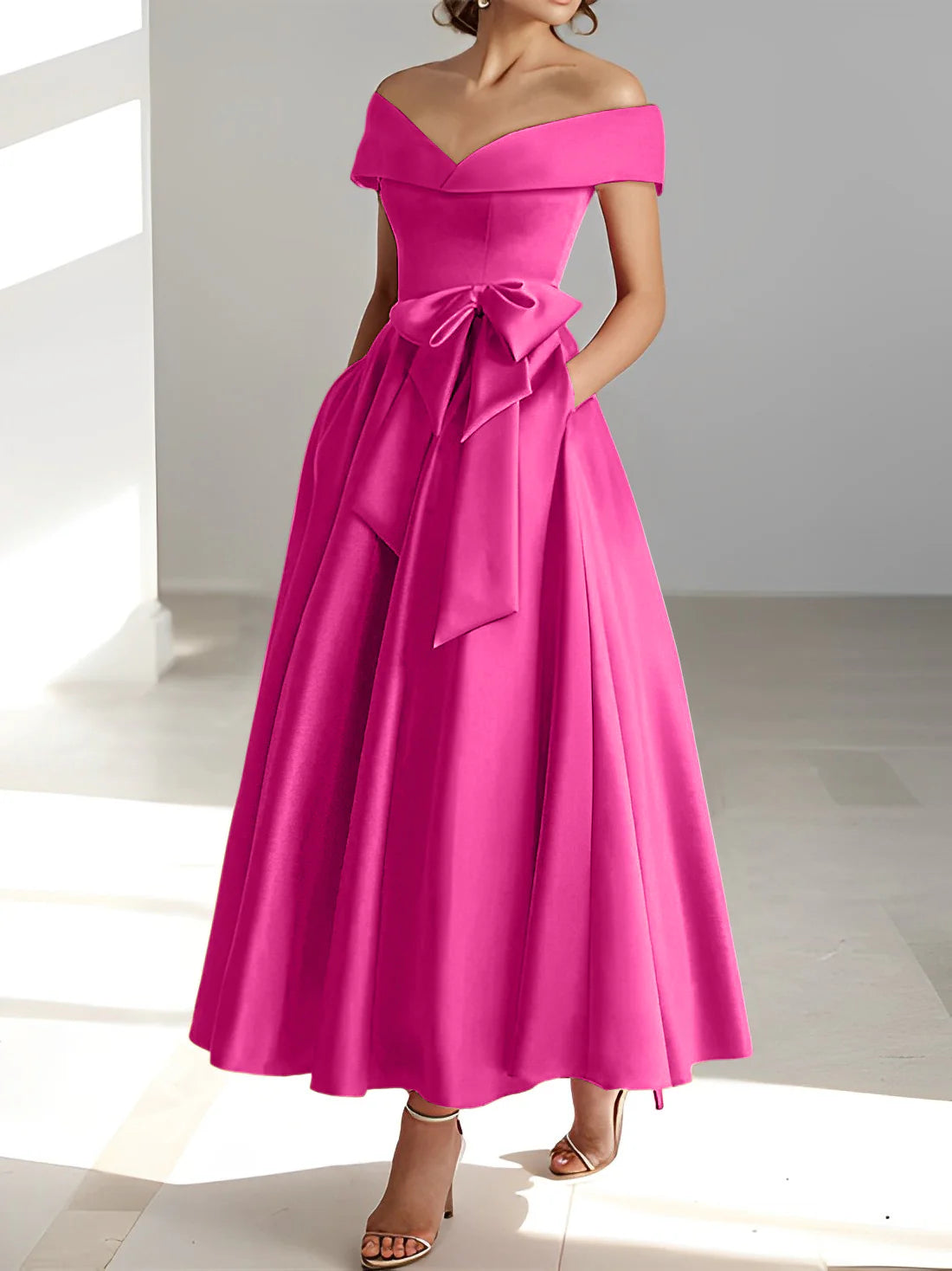 Abiti da sposa a trapezio/principessa con spalle scoperte e tasche