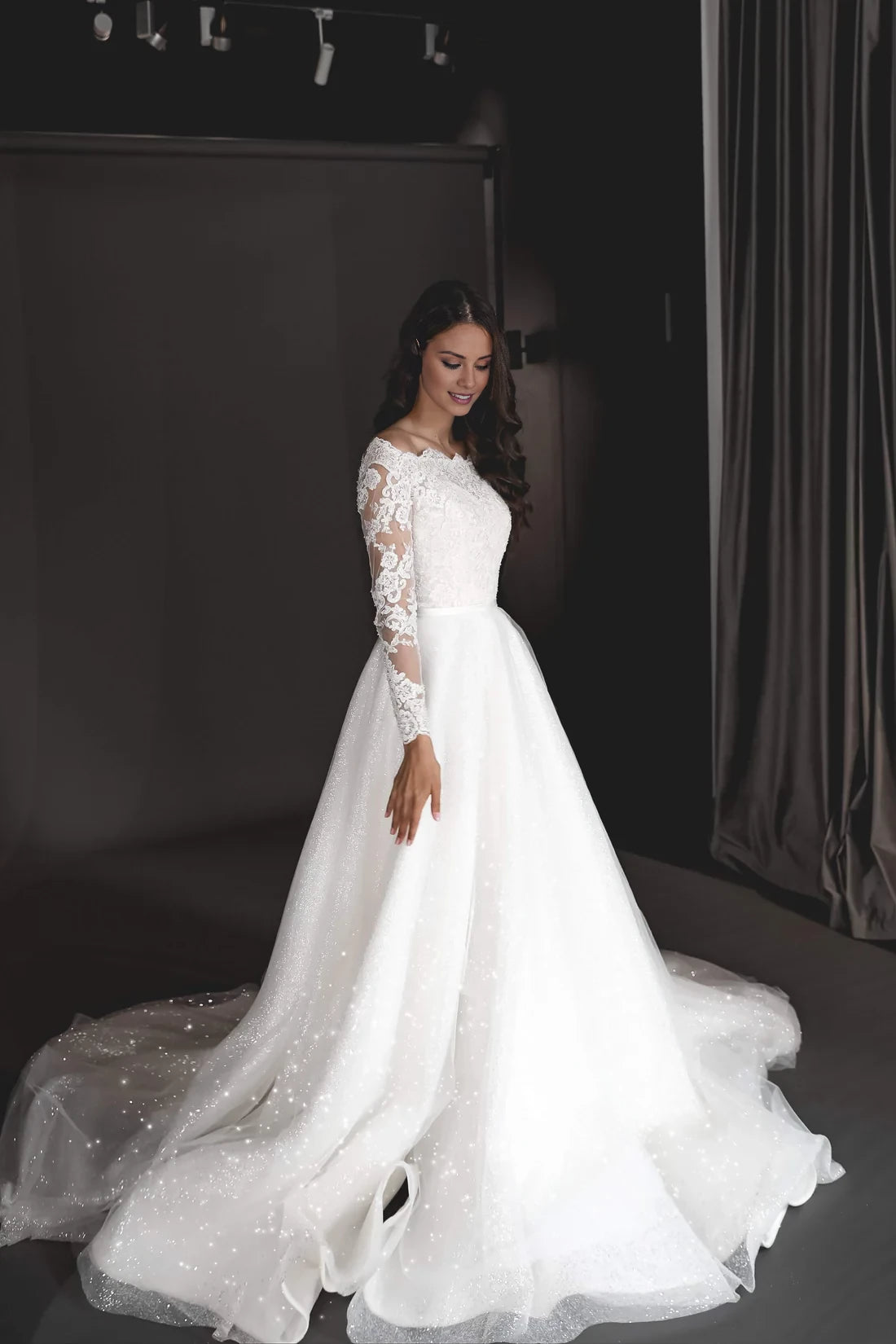 Glamorous Ball Gown Off-Shoulder Neck Lace Long Sleeve Sparkle Maxi Winter Wedding Dress