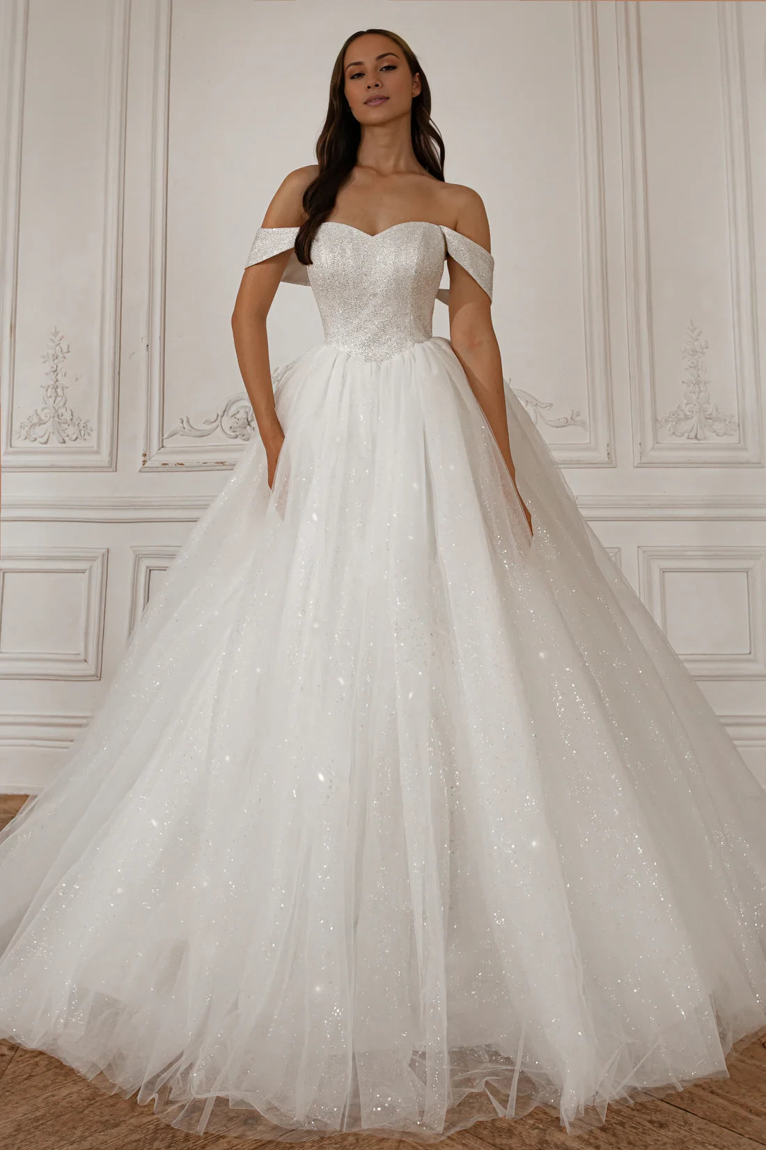 Glamorous Ball Gown Off-Shoulder Sleeveless Lace Up Sparkle Maxi Winter Wedding Dress