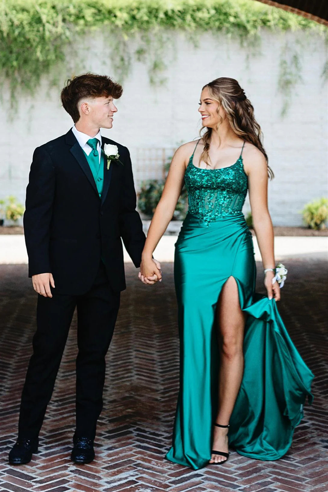 Glamorous Emerald Green Satin Mermaid Prom Dress with Sequin Lace Bodice & Lace-Up Back
