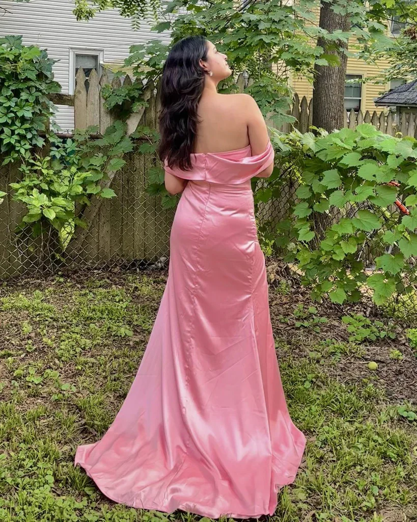 Glamorous Mermaid Off-Shoulder Corset-Back High-Slit Floor-Length Satin Evening Dress