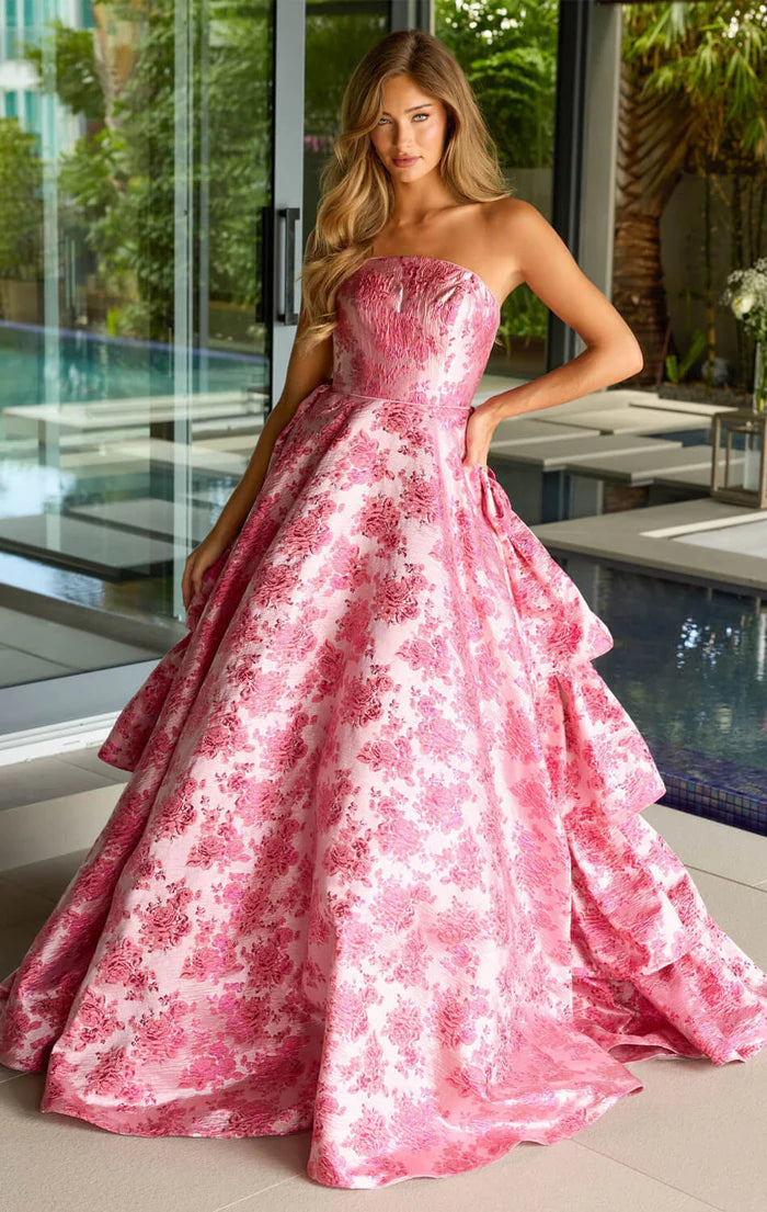 Glamorous Metallic Jacquard Ball Gown Strapless Sweetheart Sleeveless Lace-Up Back Sweep Train Formal Prom Dress