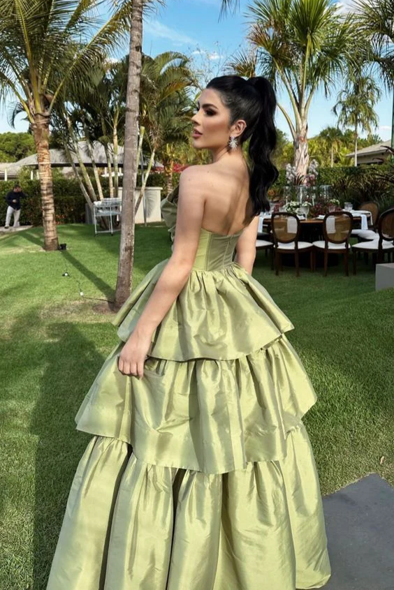 Gorgeous Mermaid Sweetheart Spaghetti Straps Lace-Up Back Floor Length Evening Dresses