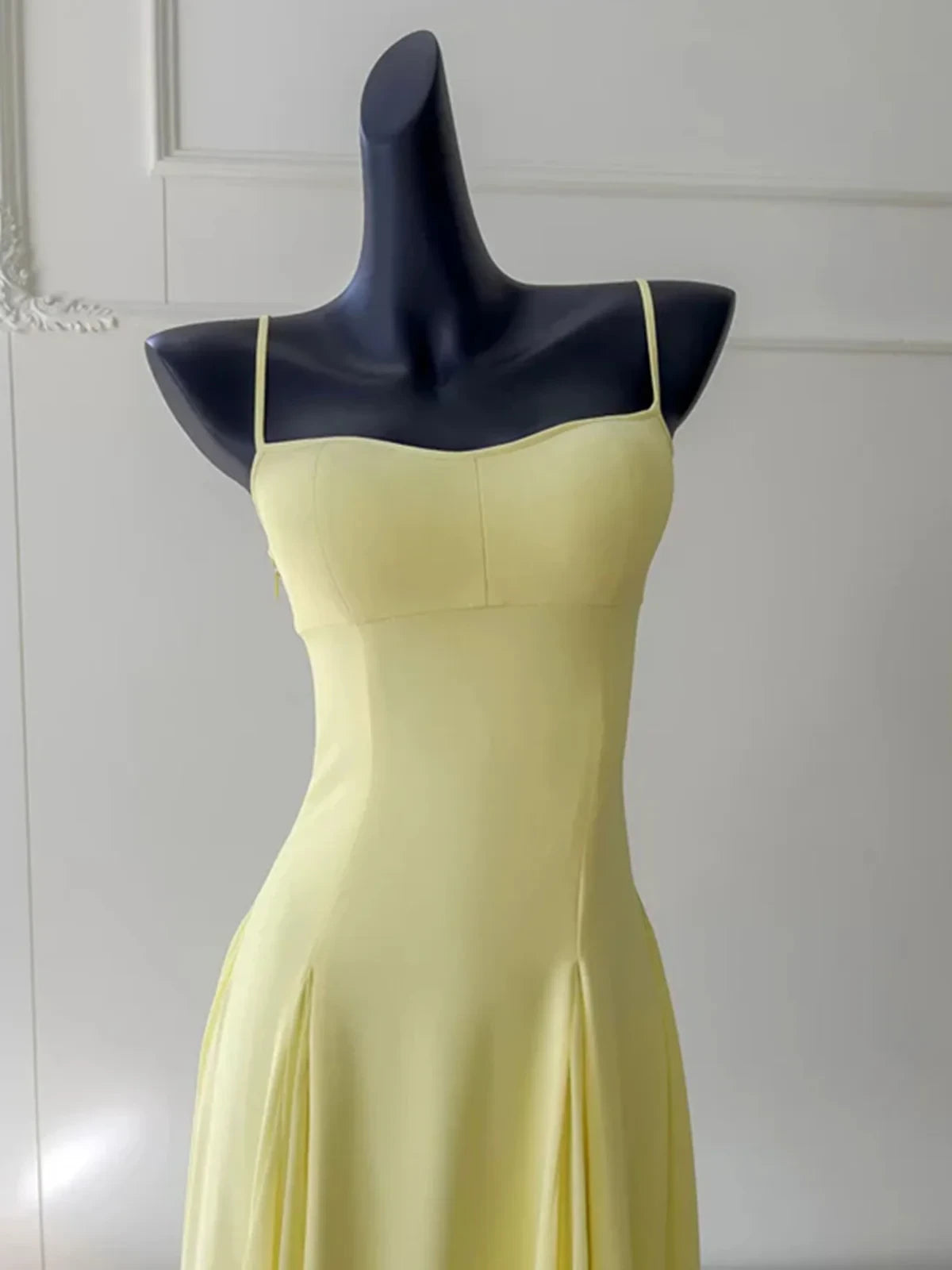 Graceful Chiffon A-Line Sweetheart Spaghetti Strap Zipper Back Floor-Length Evening Dresses