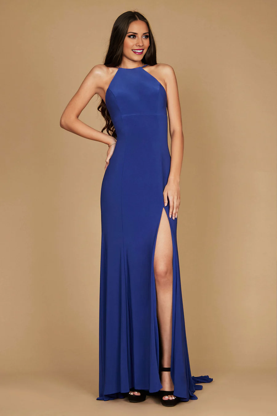 Vestido de fiesta largo hasta el suelo, sin mangas, con cuello colgante, hombros descubiertos, espalda descubierta, abertura lateral 