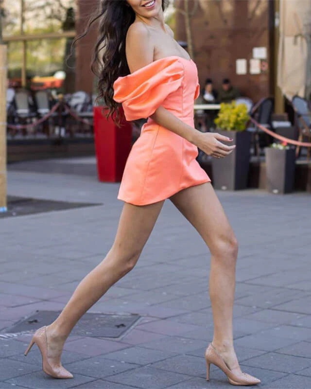 Abito da ballo snellente con spalle scoperte