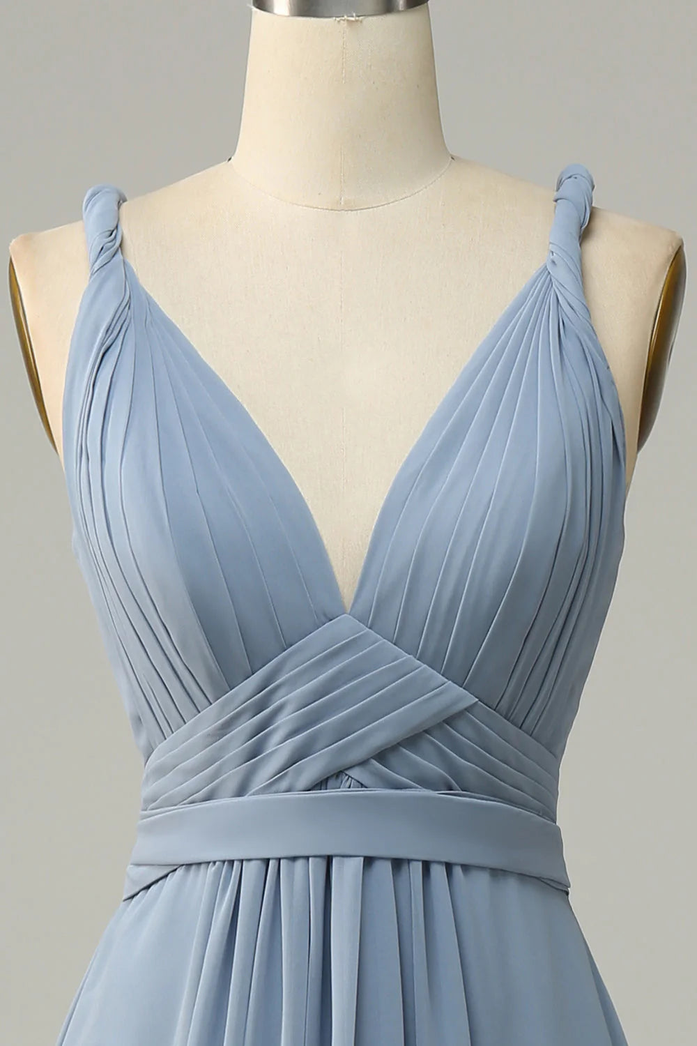 Vestido de dama de honor largo de corte A con escote en V profundo en gris azulado