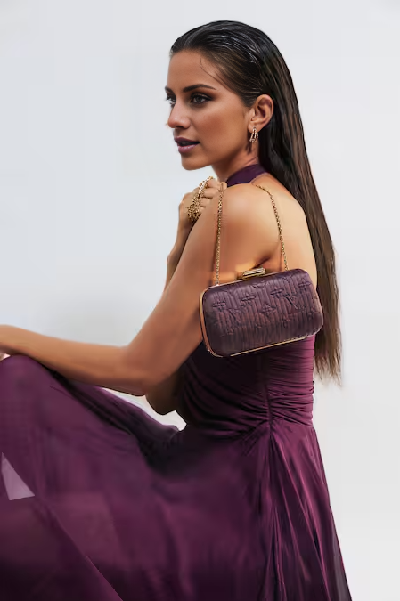 Vestido de fiesta Jimiss con escote halter, hombros descubiertos, sin mangas, espalda descubierta y largo hasta el suelo