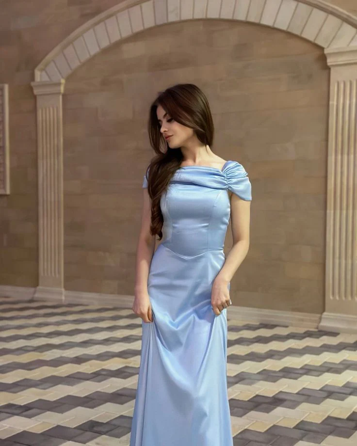 Lustrous satin mermaid off-shoulder short-sleeve lace-up floor-length evening dress