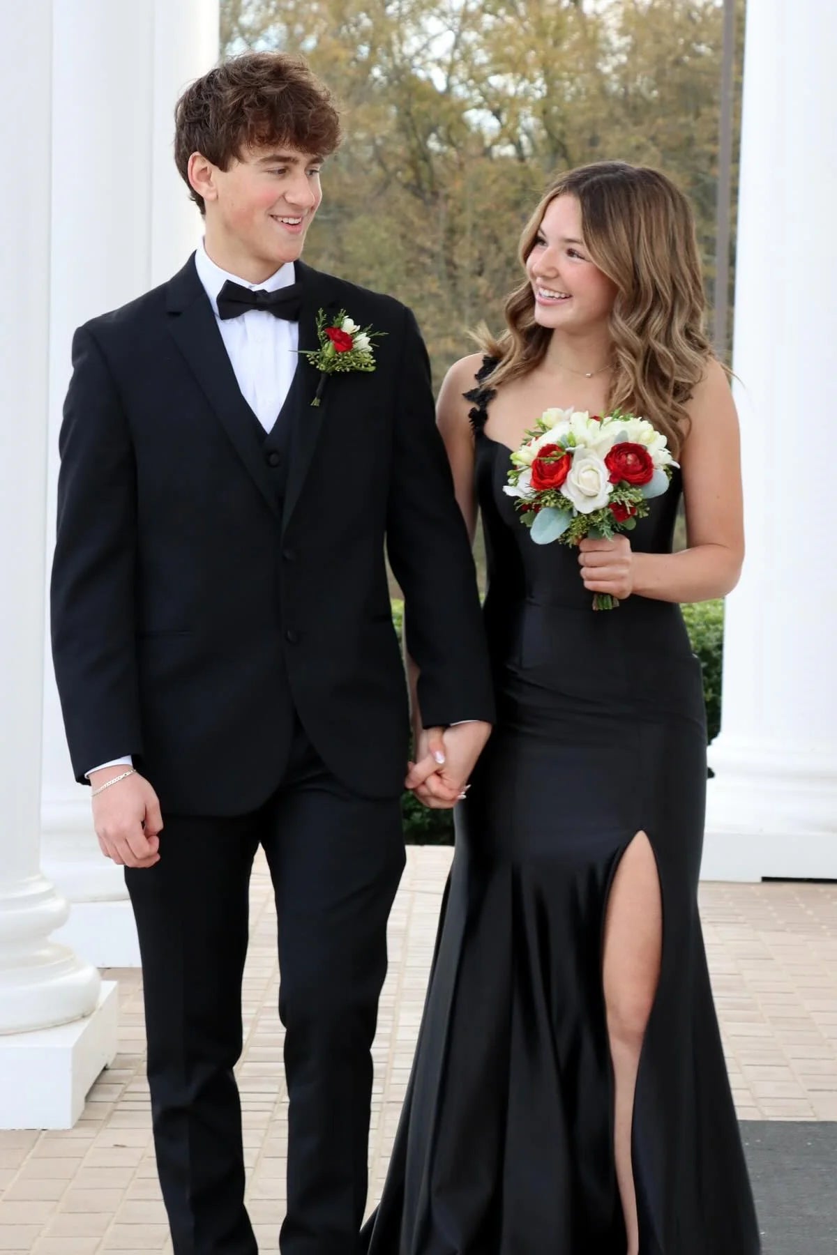 Black Satin Mermaid Floor-Length Evening Dress | Sweetheart Neckline, High Slit & Ruffled Straps