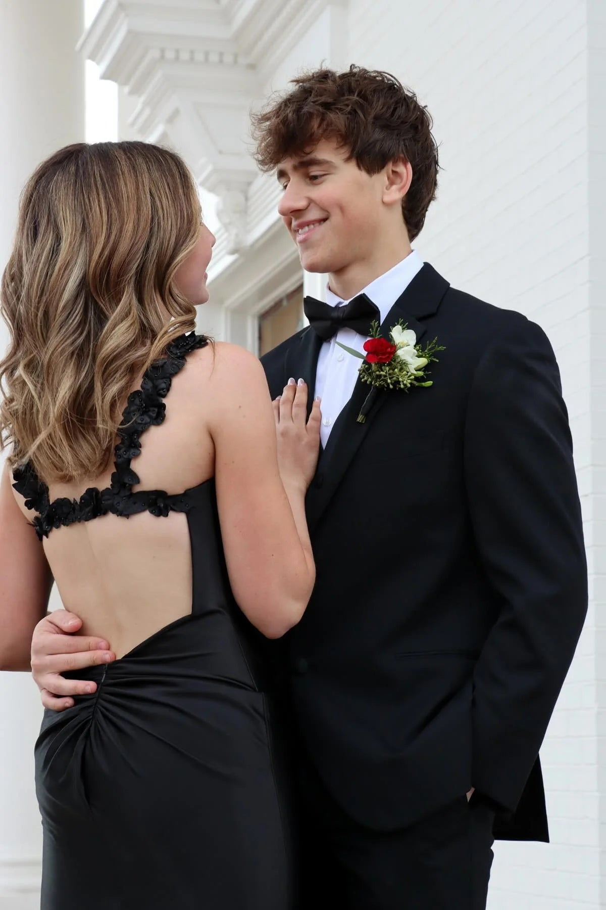 Black Satin Mermaid Floor-Length Evening Dress | Sweetheart Neckline, High Slit & Ruffled Straps
