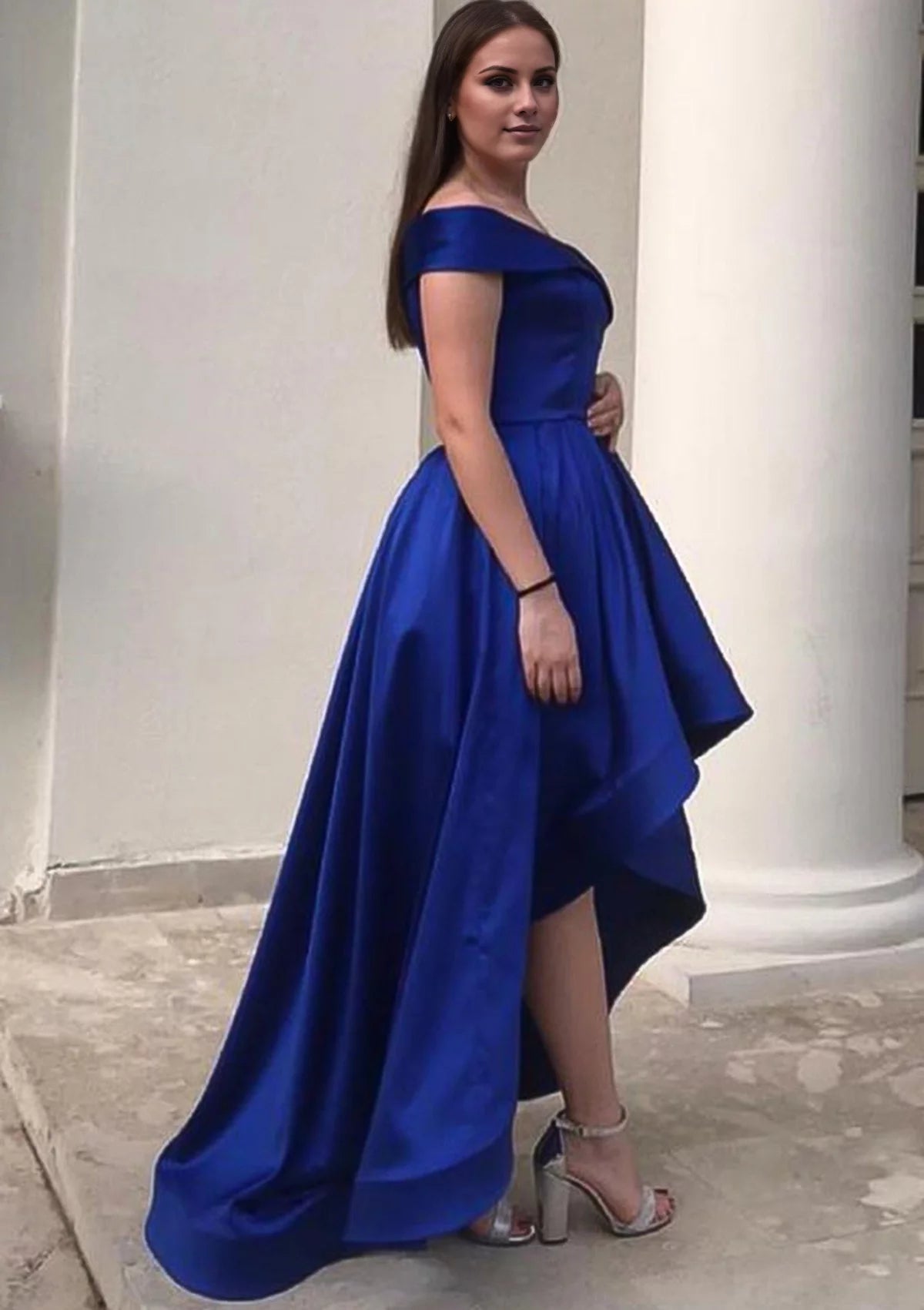 Luxurious A-Line Off-Shoulder Short-Sleeve High-Low Floor-Length Evening Dress