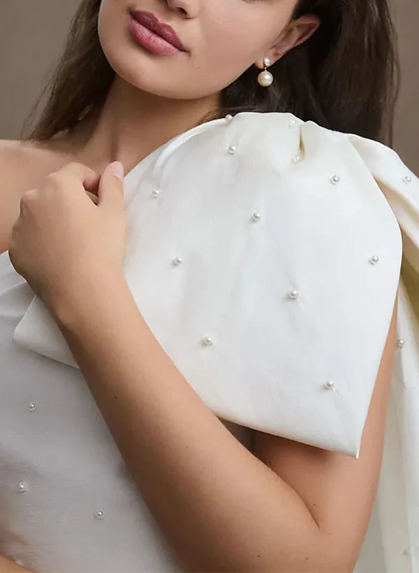 Mini abito da sposa con spalle dritte/strette