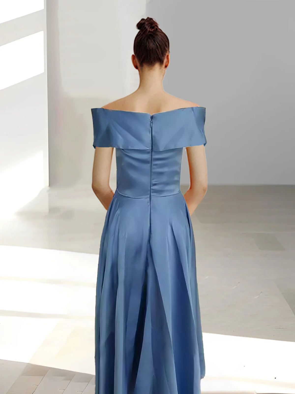 Abiti da sposa a trapezio/principessa con spalle scoperte e tasche