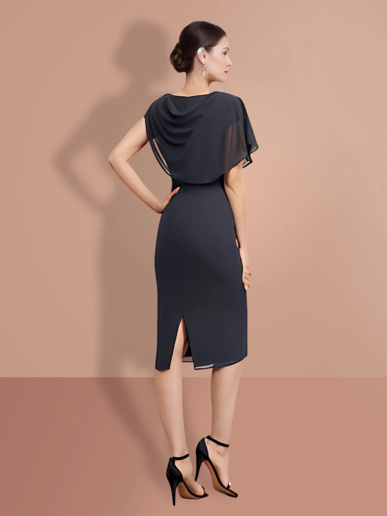 Vestidos de madre de la novia de manga corta, ajustados y cilíndricos, hasta la rodilla