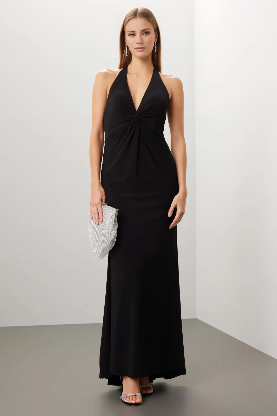 Minimalist-Lux A-Line Halter Neck Sleeveless Knot-Front Open-Back Floor-Length Evening Dress