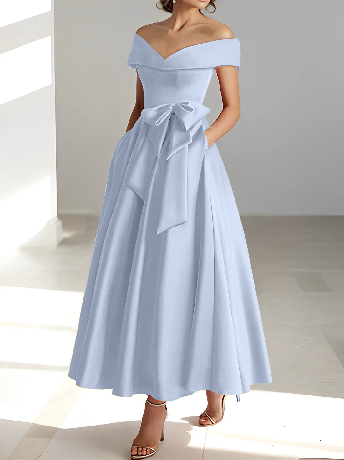 Abiti da sposa a trapezio/principessa con spalle scoperte e tasche