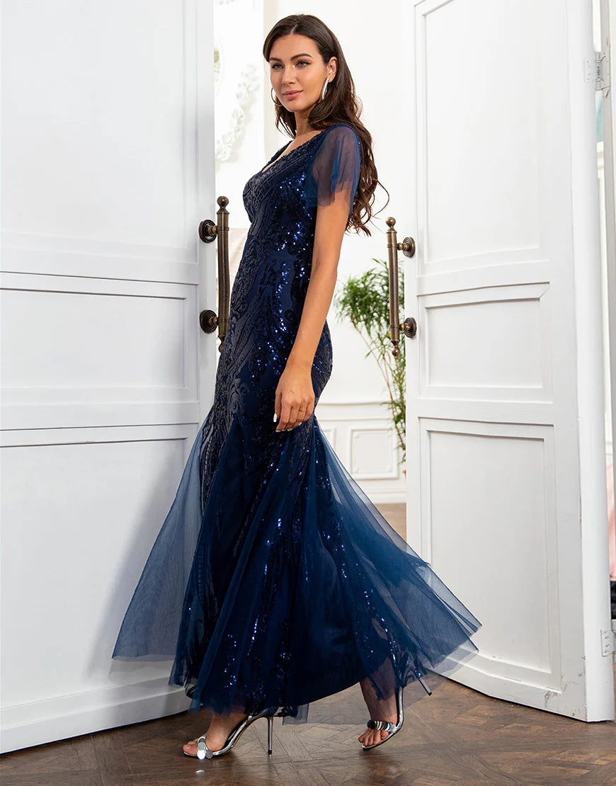 Vestido de madre de la novia con cola de pez y lentejuelas azul marino