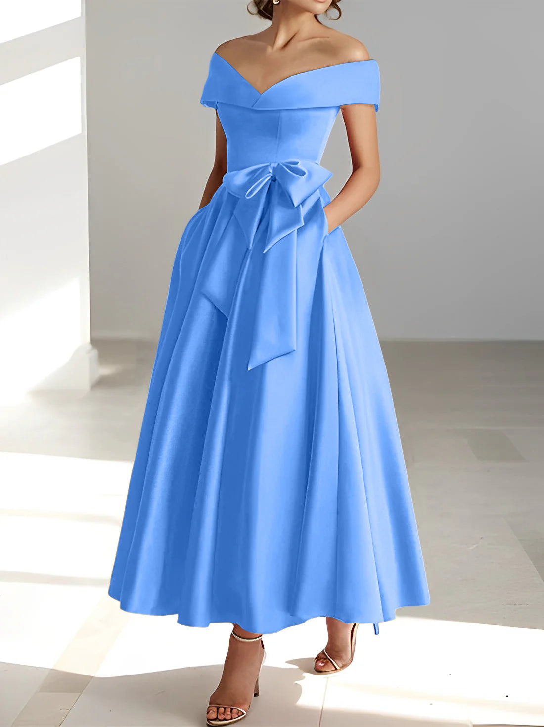 Abiti da sposa a trapezio/principessa con spalle scoperte e tasche