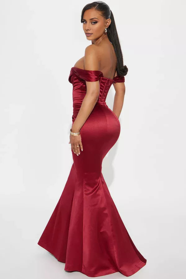 Off shoulder collar sleeveless backless mermaid and floor length evening dress