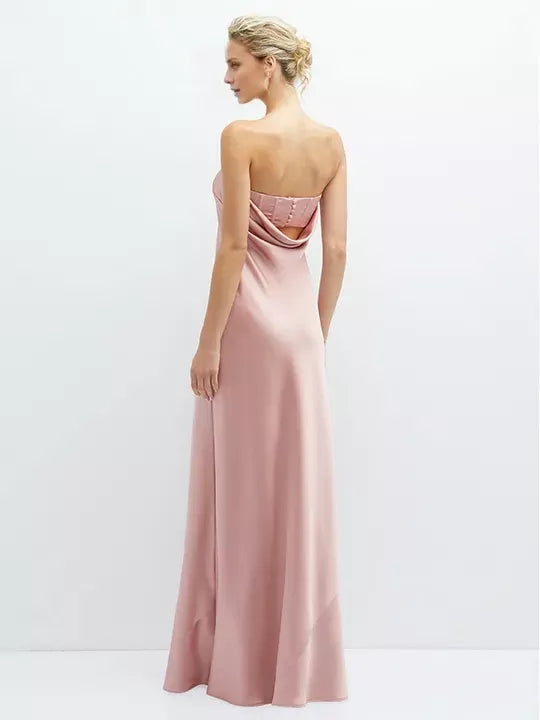 Vestido de fiesta sin hombros, sin mangas, sin tirantes, sin espalda y largo hasta el suelo 