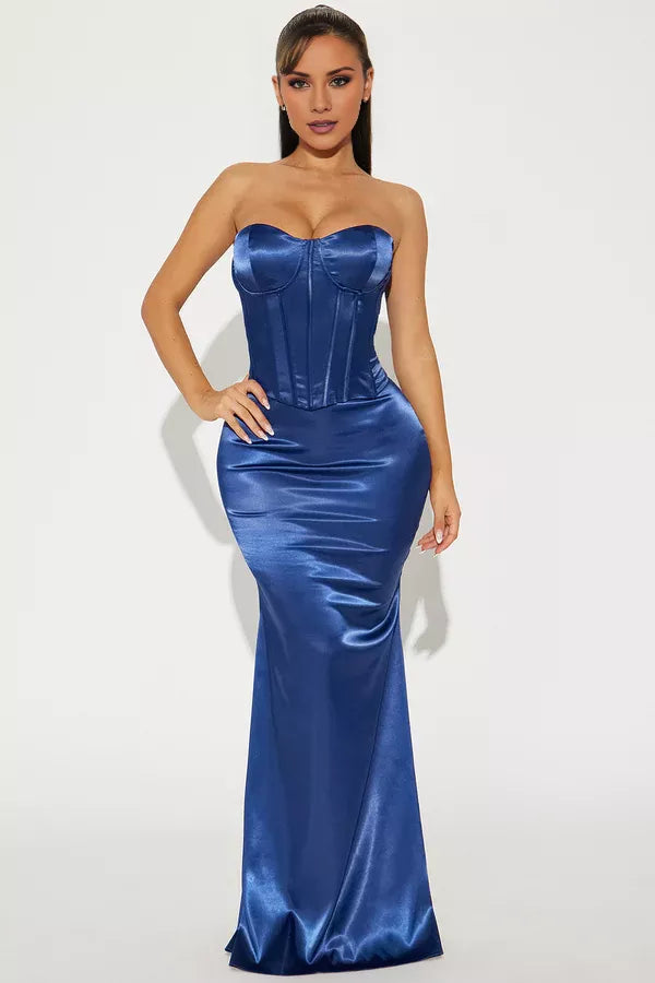 Off shoulder collar sleeveless strapless backless mermaid and floor length evening dress