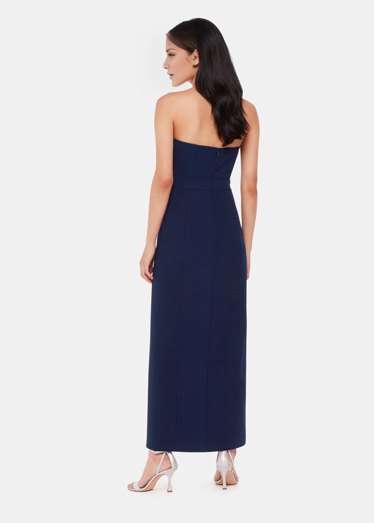 Vestido de fiesta largo hasta el suelo, sin mangas, sin tirantes, con cuello al descubierto y espalda descubierta, con abertura lateral 