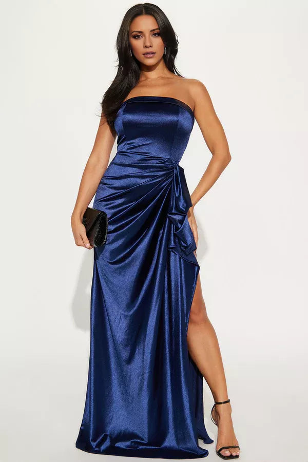 Off shoulder collar sleeveless strapless backless side slit and floor length evening dress