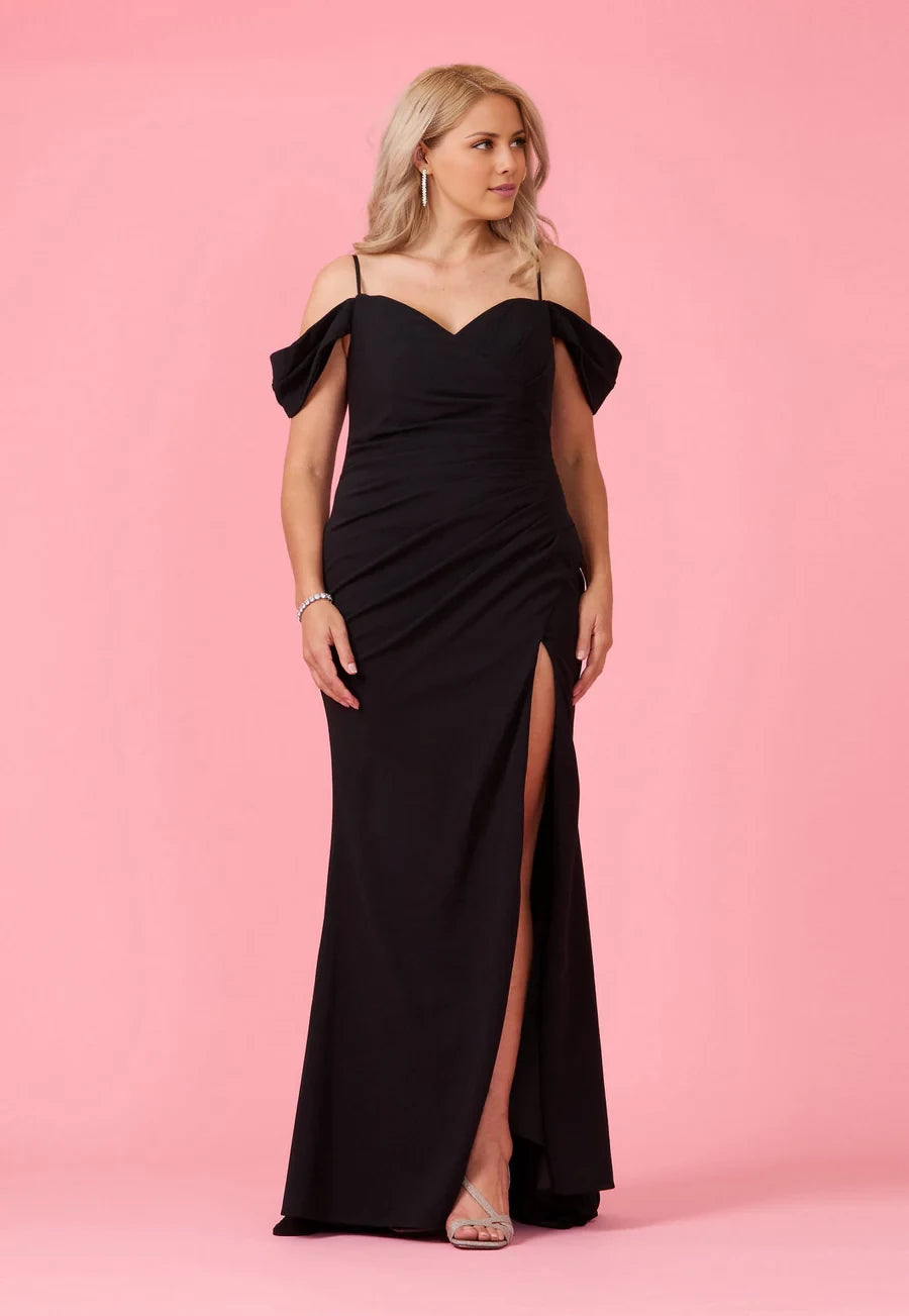 Vestido de fiesta largo hasta el suelo con cuello descubierto, tirantes finos, espalda descubierta y abertura lateral 