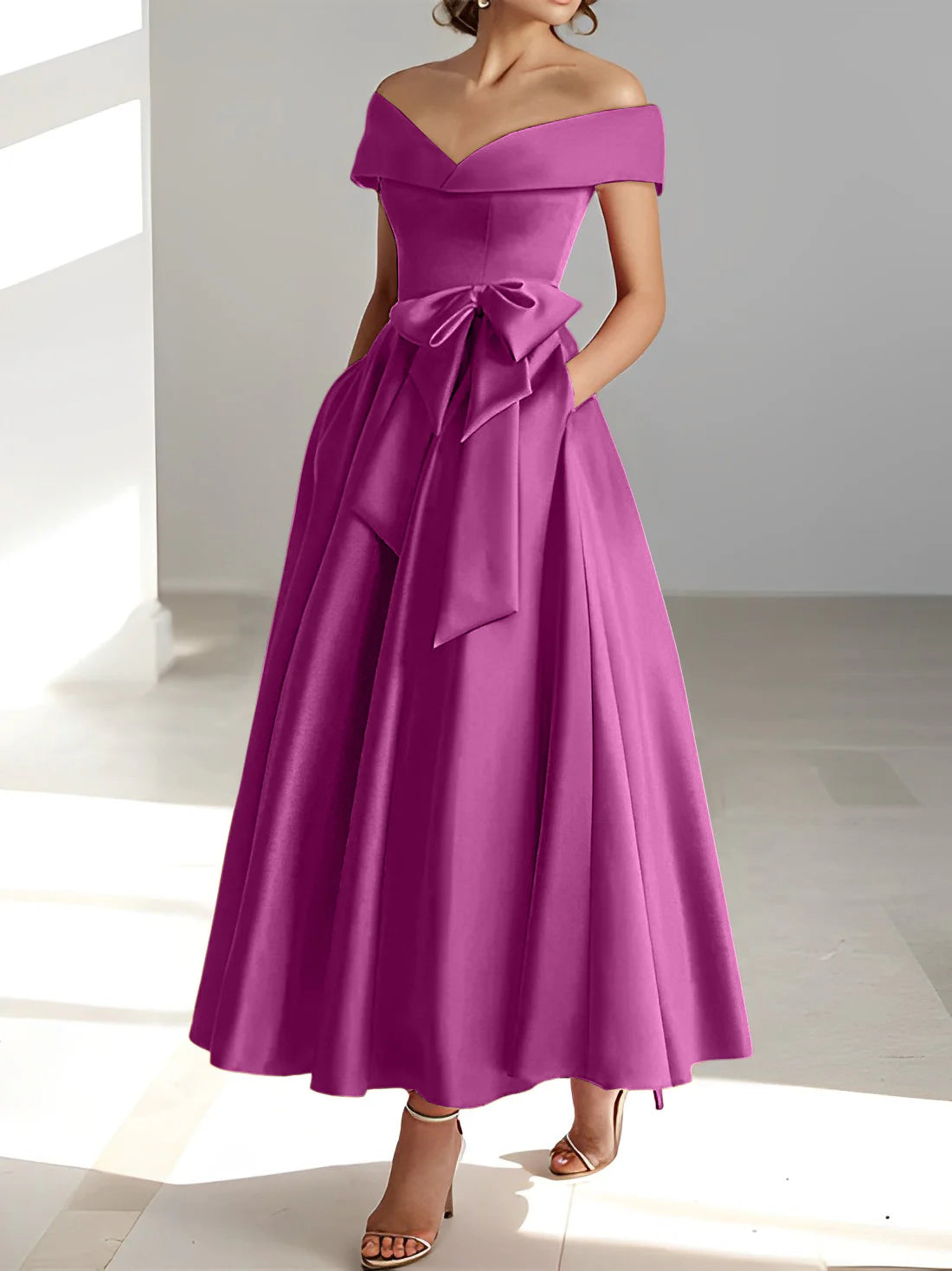 Abiti da sposa a trapezio/principessa con spalle scoperte e tasche