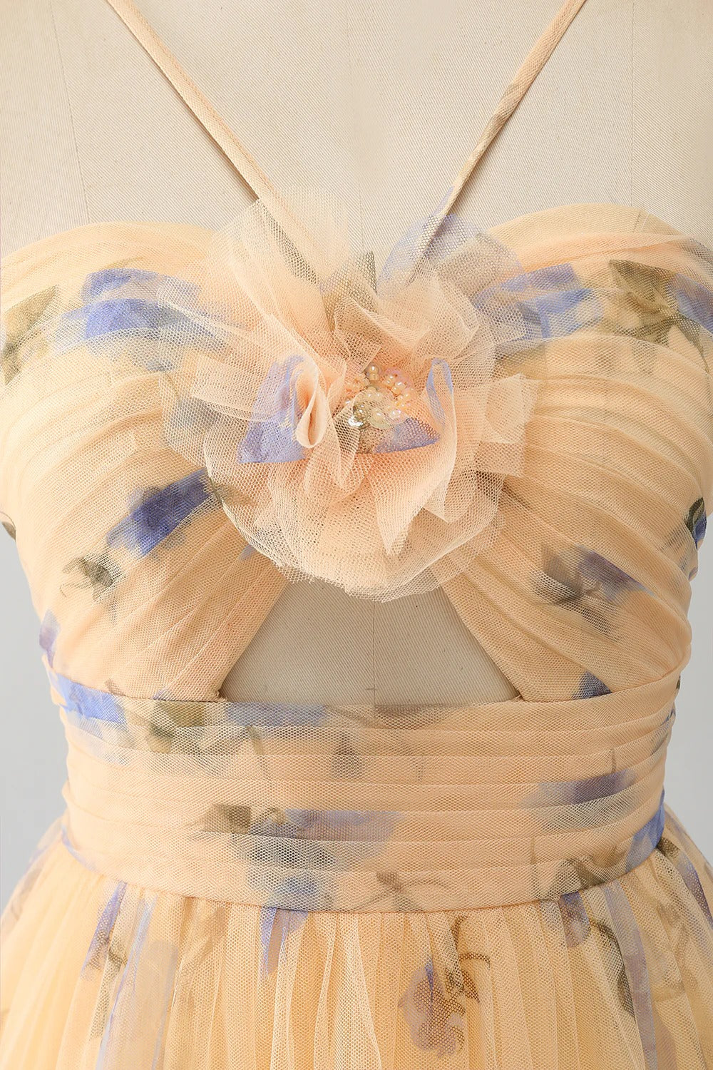 Peach Floral Tiered Tulle Gown – Spaghetti Strap Cut-Out Prom Dress with Ruffle Hem & Train