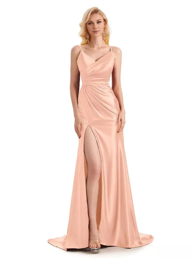 Vestido de dama de honor de satén con escote en V y tirantes finos, con abertura lateral y sexy