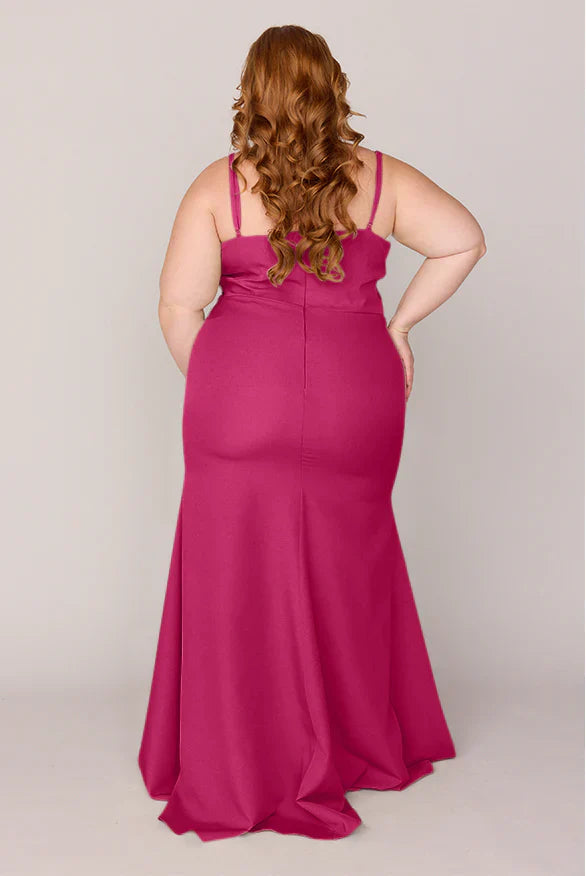 Plus Size Satin Bridesmaid Dresses with V-Neck, Spaghetti Straps, Mermaid Skirt and High Slit Formal Gown