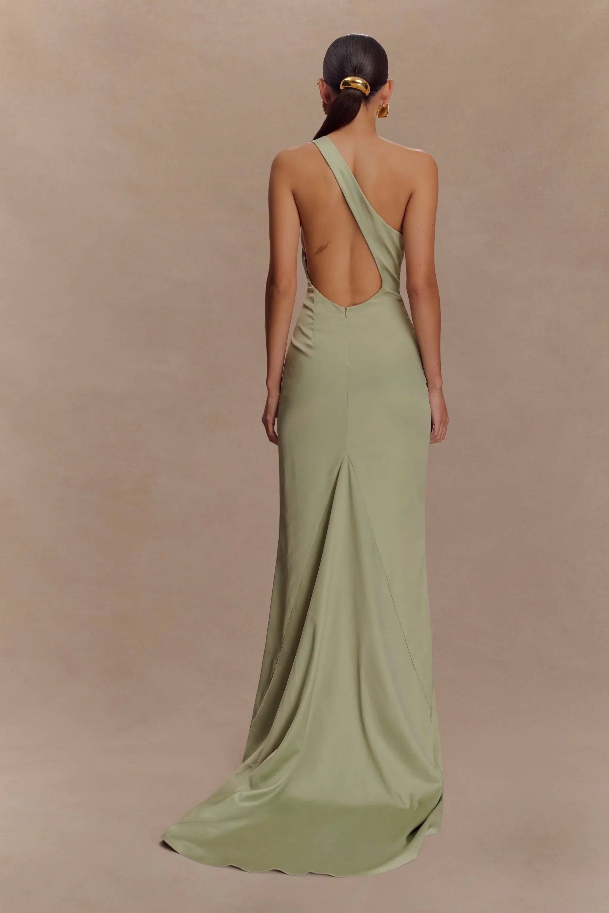Polished Satin One-Shoulder Neck Cut-Out Train Back Zip Floor-Length Evening Dress