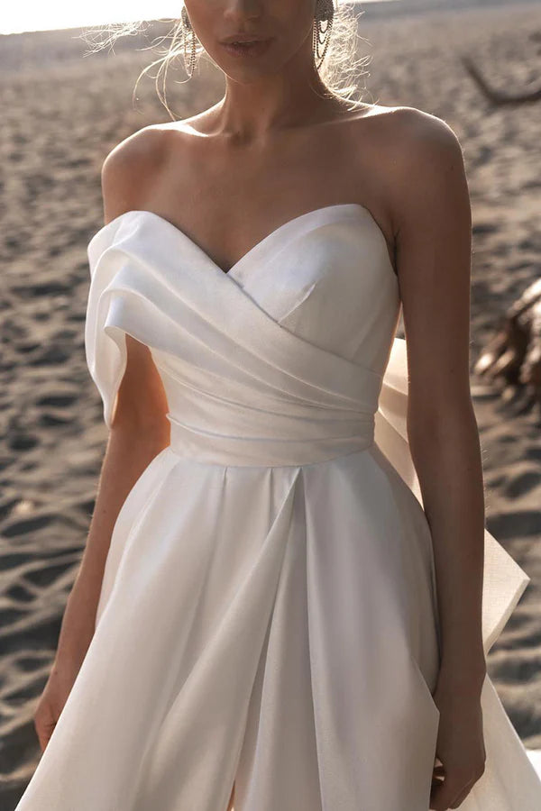 Leisure white wedding dress in the lobby, one shoulder satin pleated simple bride dress