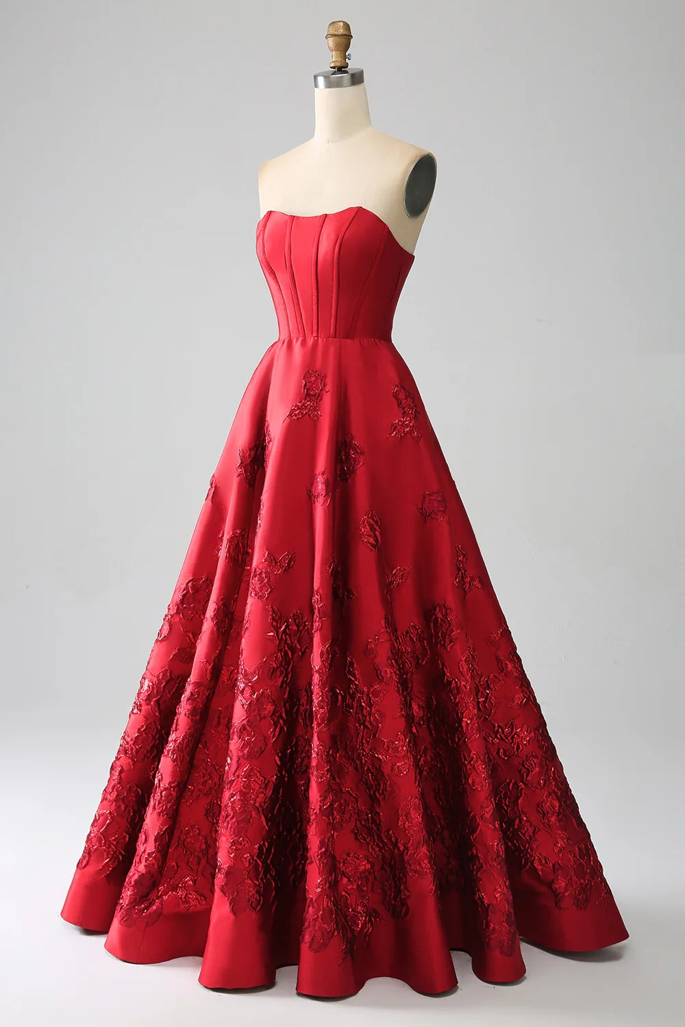 Red Rose Jacquard Ball Gown – Strapless Sweetheart Prom Dress with A-Line Skirt