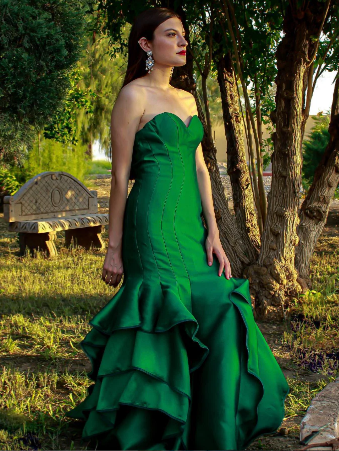 Regal Strapless Sweetheart Tiered Ruffle Mermaid Floor-Length Evening Dress