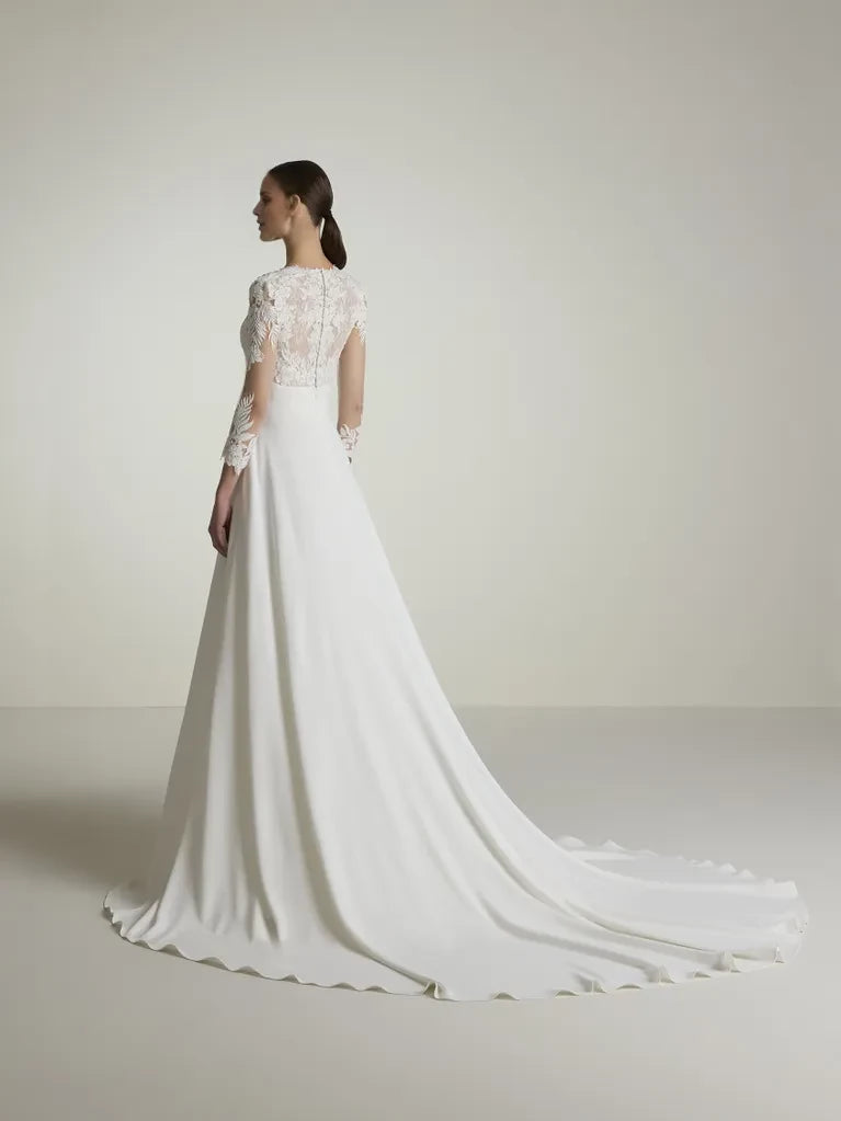 Romantic A-Line Deep V-Neck Lace 3/4 Sleeve Open Back Maxi Winter Wedding Dress