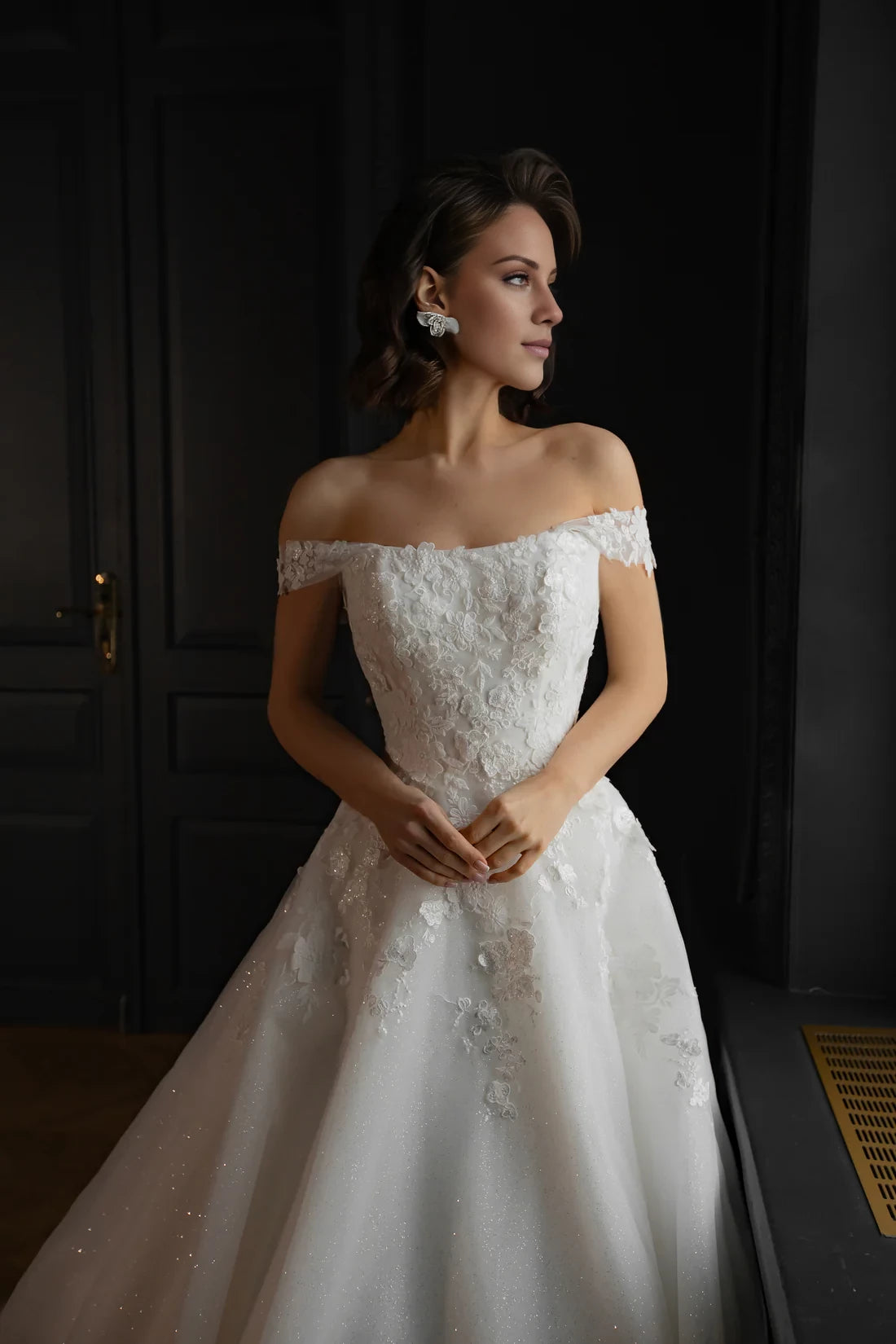 Ivory Lace Tulle Off-the-Shoulder Ball Gown Floor-Length with Lace Appliques and Glitter Skirt