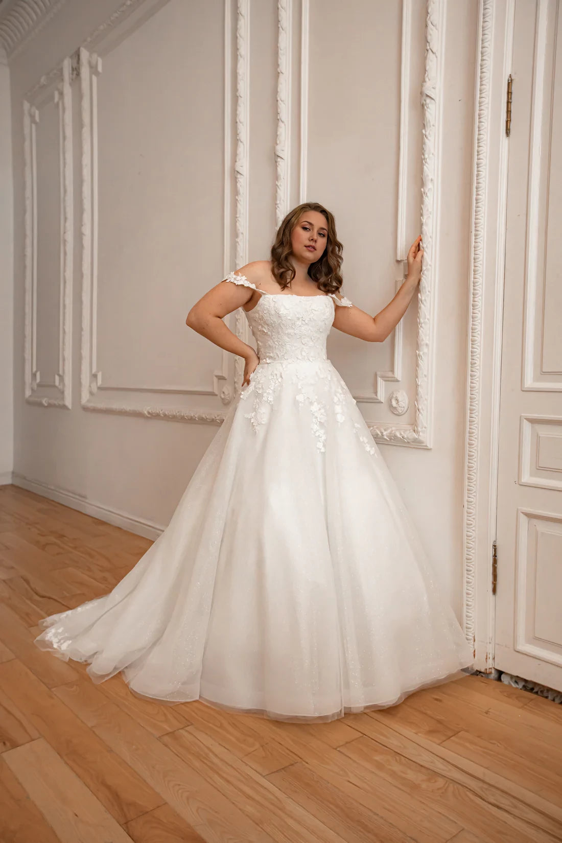 White Tulle A-Line Floor-Length Dress with Off-the-Shoulder Neckline and Lace Appliques