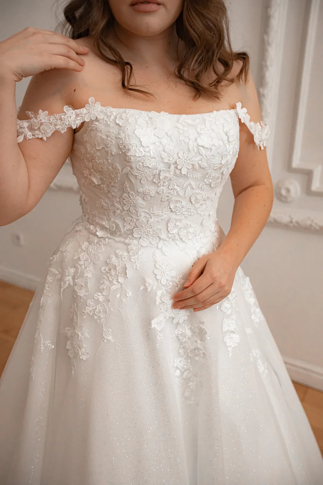 White Tulle A-Line Floor-Length Dress with Off-the-Shoulder Neckline and Lace Appliques