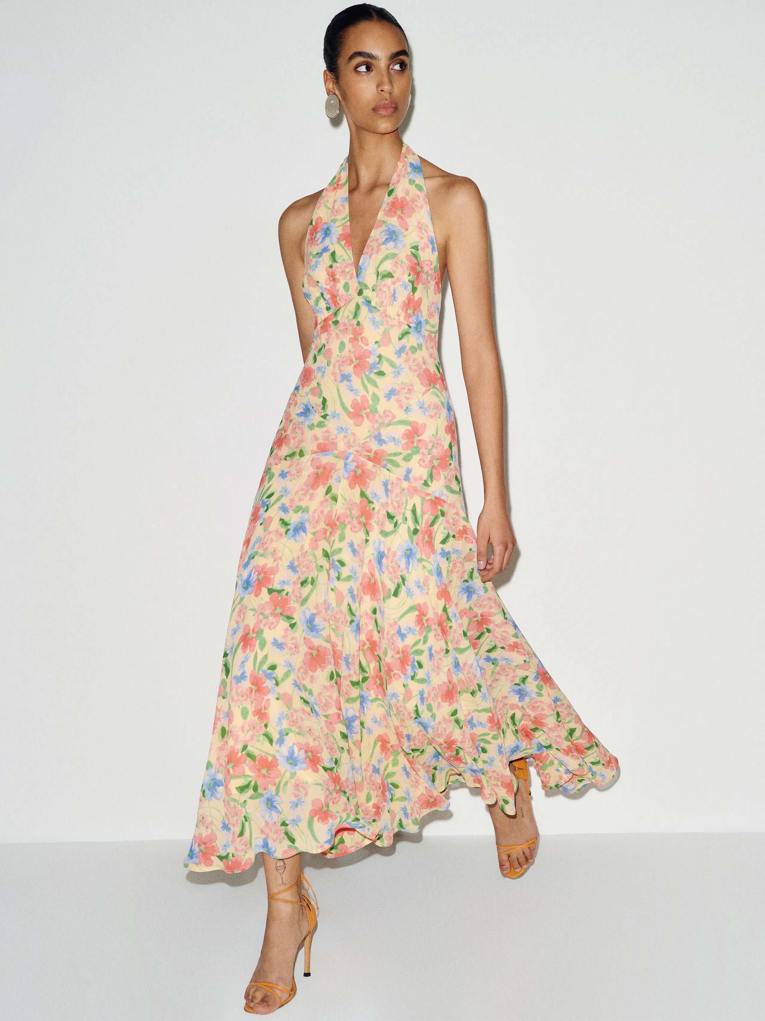 Romantic Floral Chiffon A-Line Halter Neck Sleeveless Tie-Back Maxi Prom Dresses