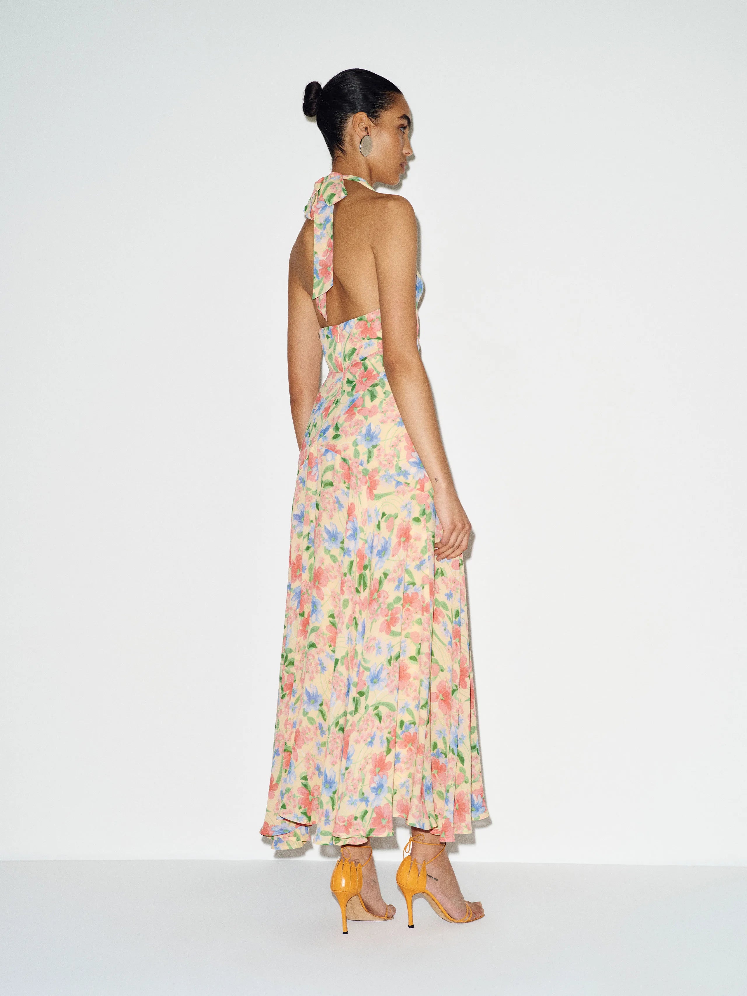 Romantic Floral Chiffon A-Line Halter Neck Sleeveless Tie-Back Maxi Prom Dresses