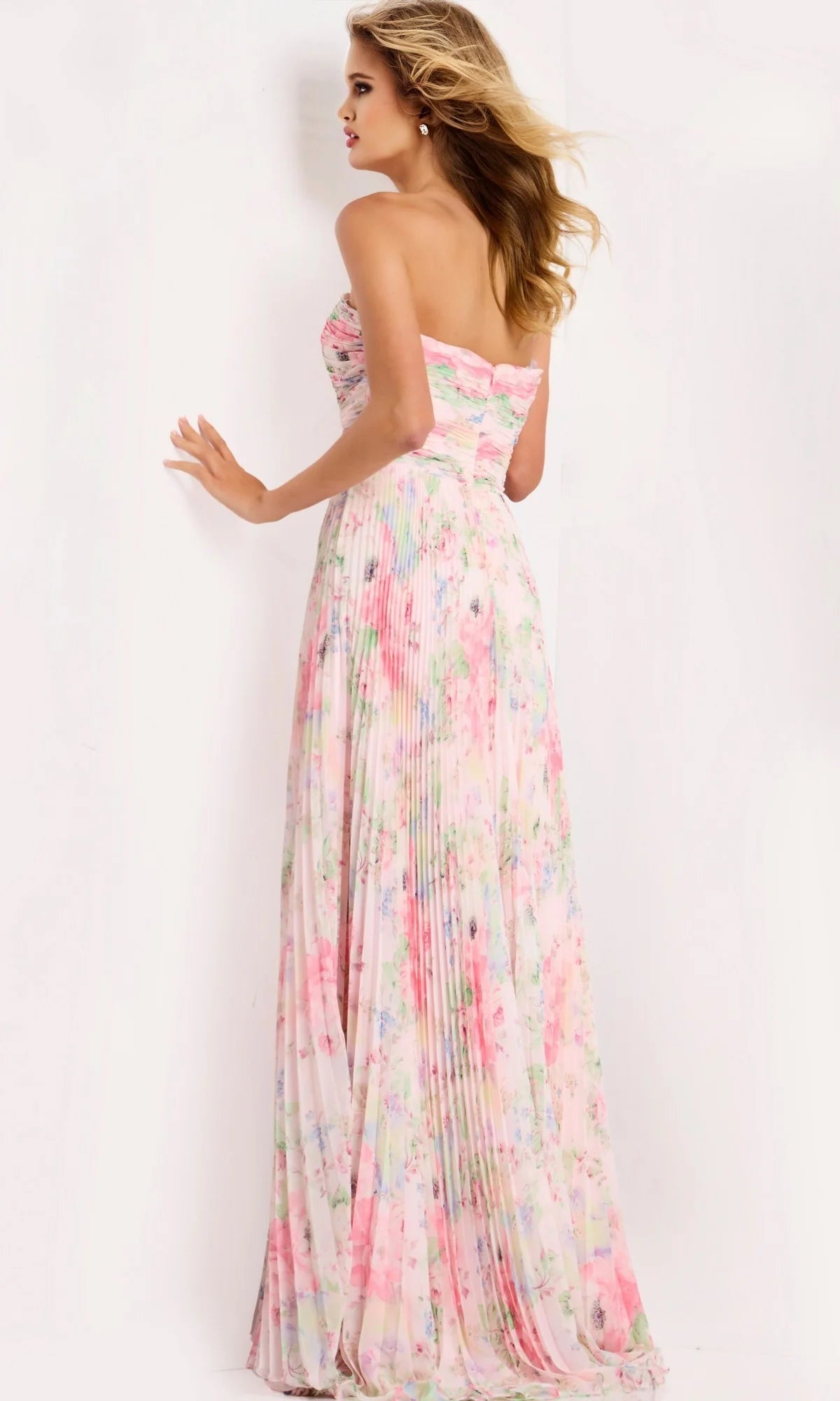 Romantic Floral Print Chiffon A-Line Strapless Sweetheart Neck Keyhole Detail Prom Dresses